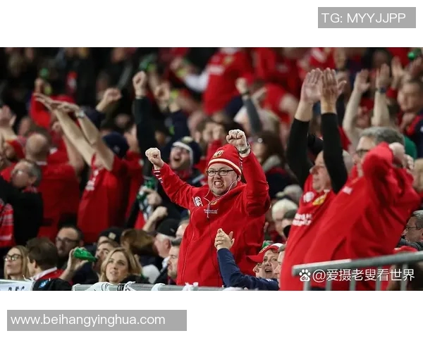 曼联赛后采访爆金句，引全场大笑