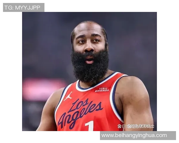 揭秘明星球员真实日常：赛场背后不为人知的生活面貌